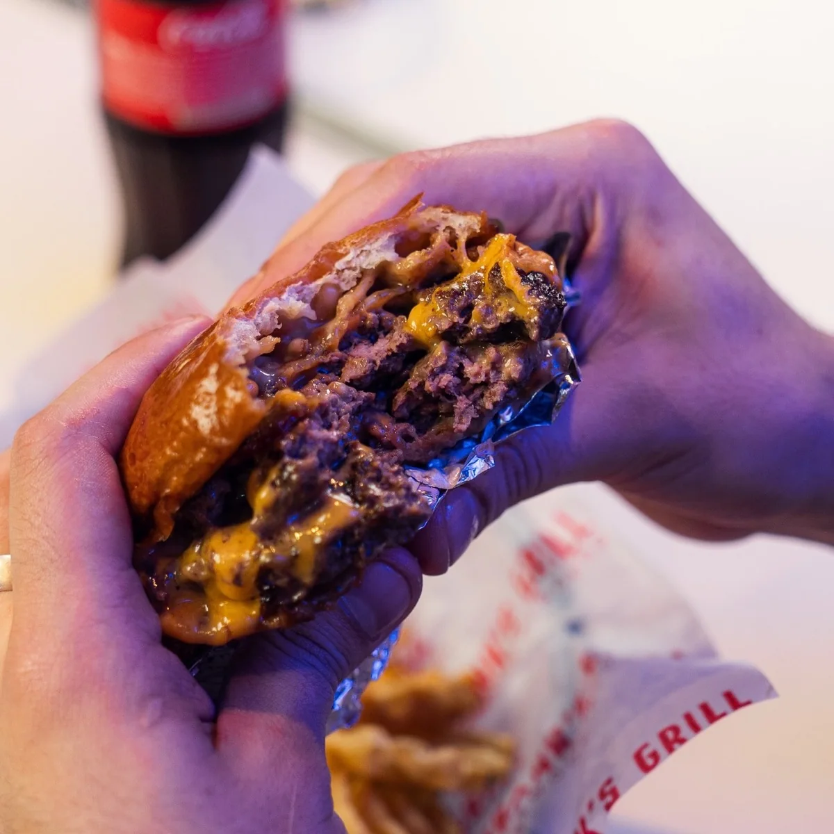 Hamburguesa armada con pan Olympus Buns